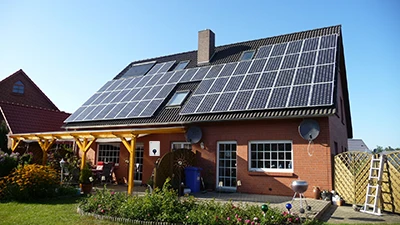 Que tipo de bateria é usada para armazenamento de energia?